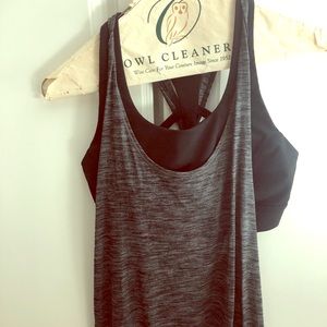 Lululemon twist tank with built in bra
